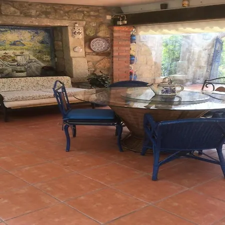 With Pool Near Viana Holiday home